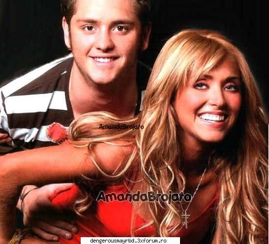 anahi-mia colluci